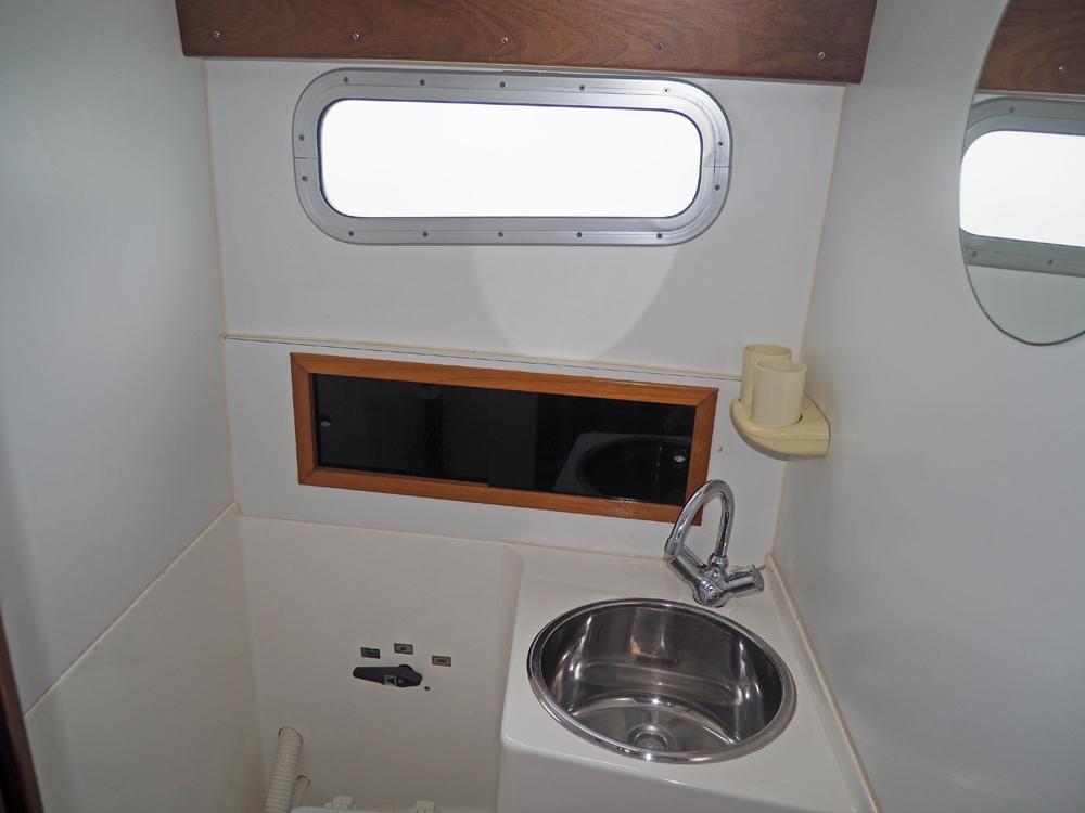 Cabin en avant, H&eacute;bergements